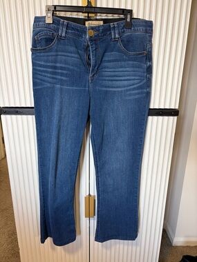 Democracy Straight-Leg Dark Blue Knit Jeans